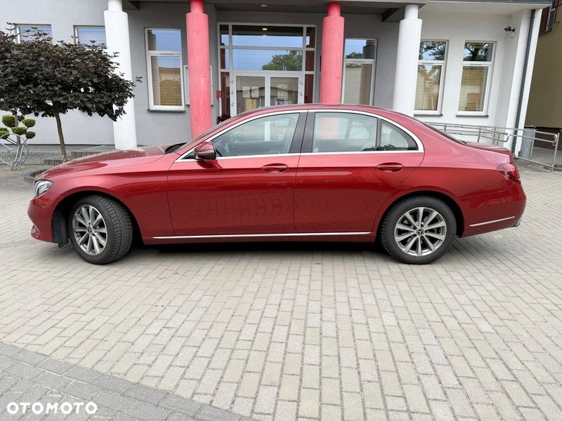 Mercedes-Benz Klasa E 220 d 9G-TRONIC - 2