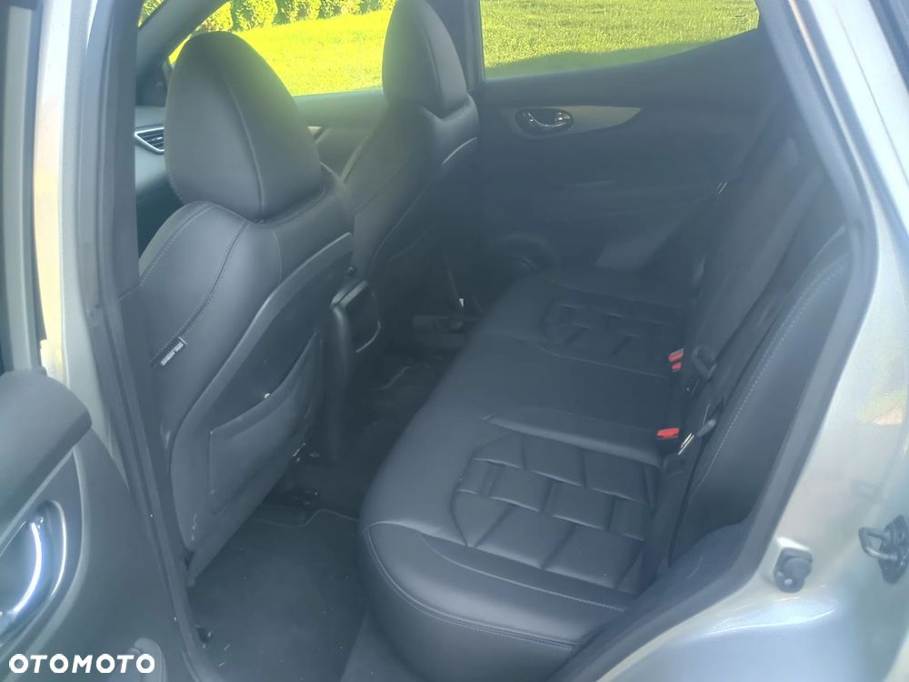 Nissan Qashqai 1.7 dCi 4x4 Tekna+ - 4
