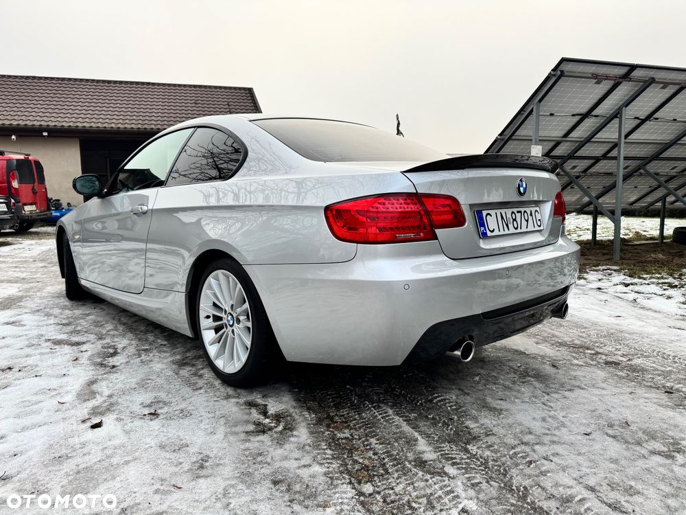 BMW Seria 3 335i M Sport Edition - 10
