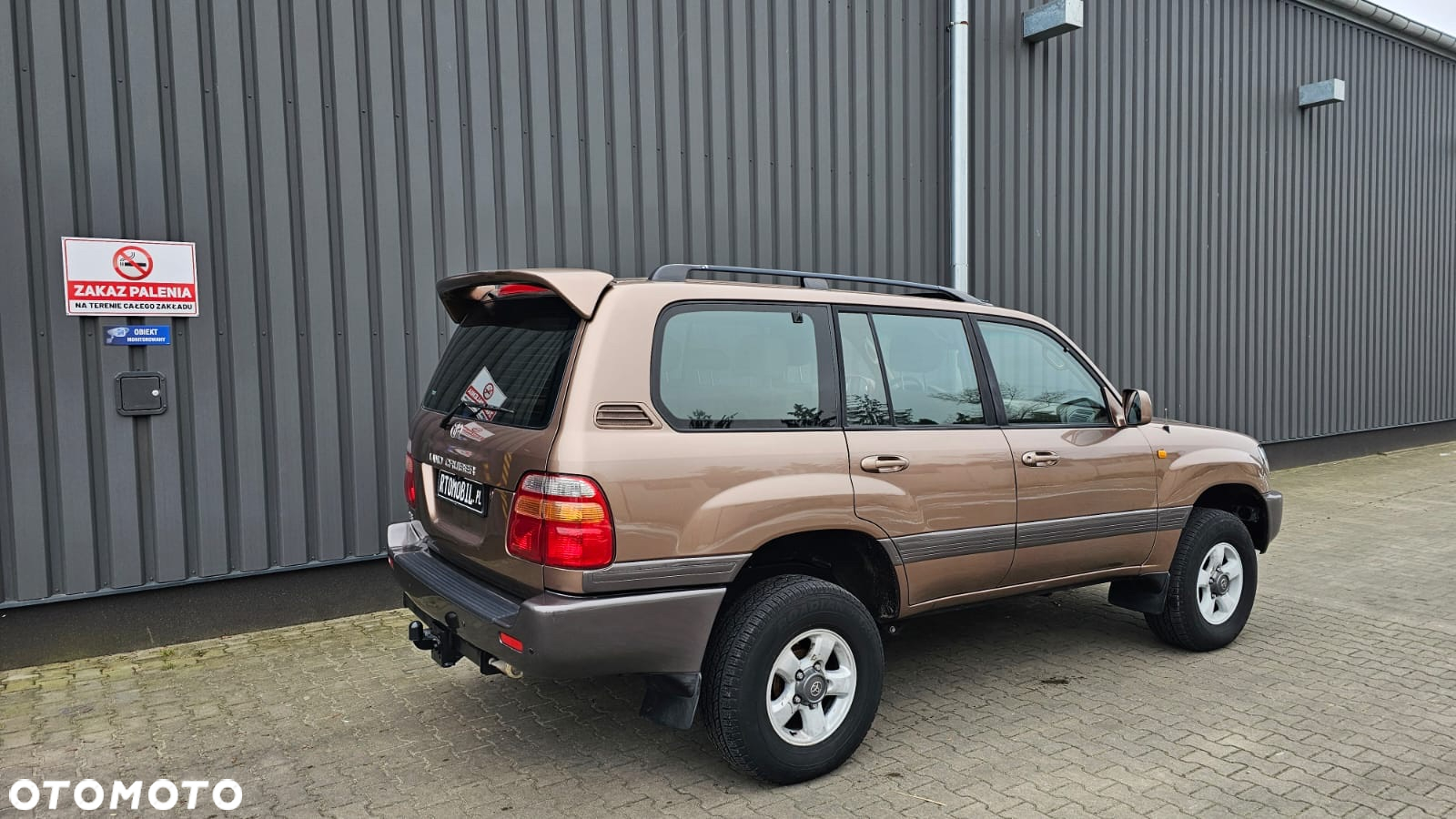 Toyota Land Cruiser 4.7 V8 - 8