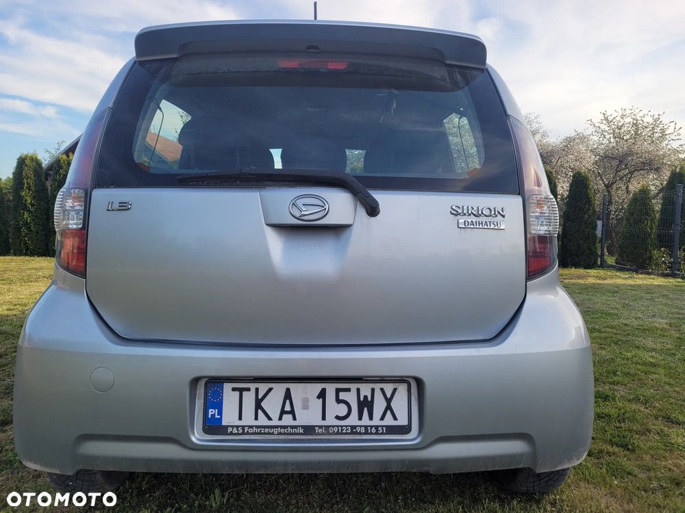 Daihatsu Sirion 1.3 - 3