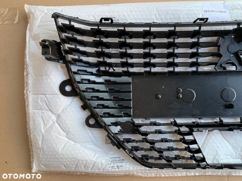 Grill Atrapa przednia Peugeot 208 II 2019- - 9