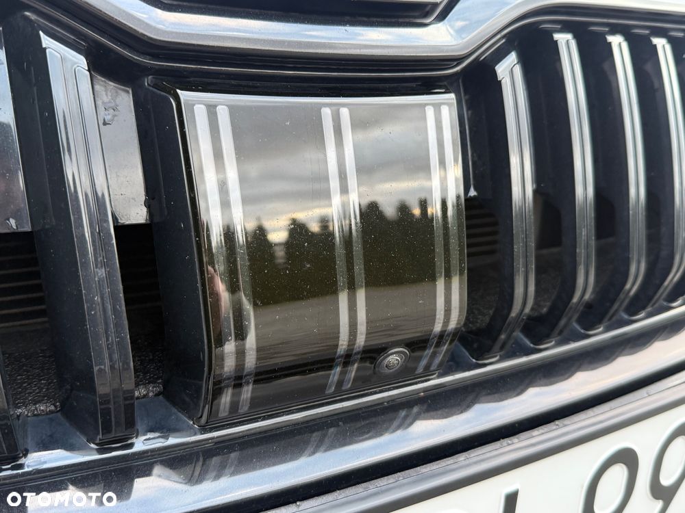 Skoda Superb 2.0 TDI Sportline DSG - 14