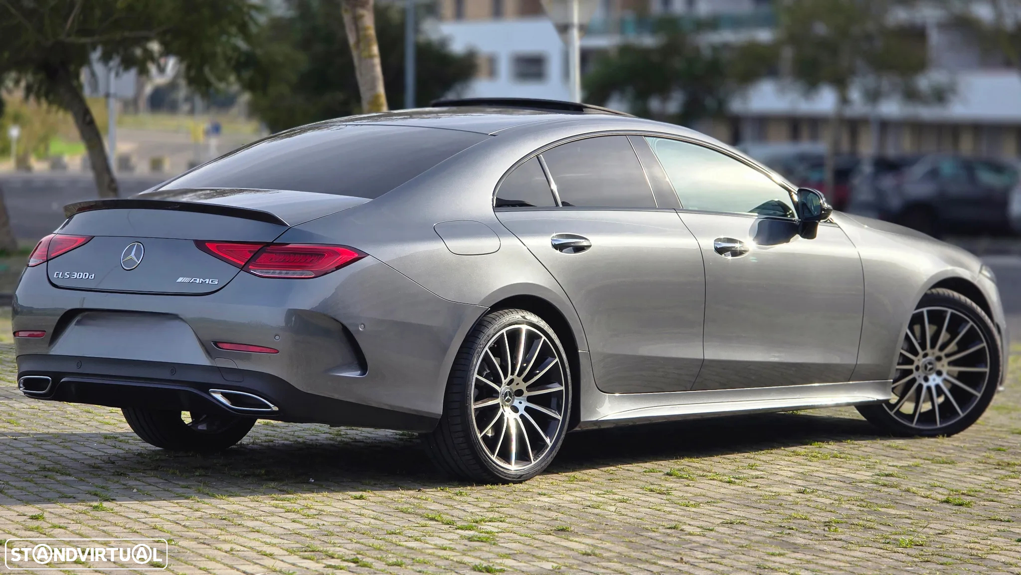 Mercedes-Benz CLS 300 d 9G-TRONIC AMG Line - 3