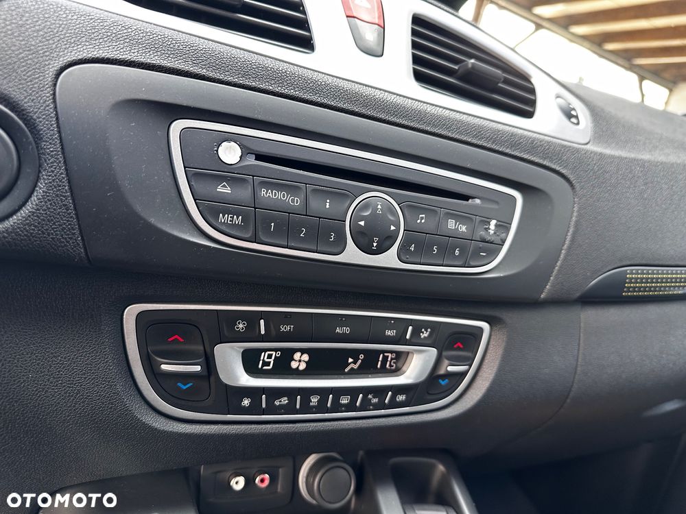Renault Scenic 1.6 16V 110 Authentique - 20