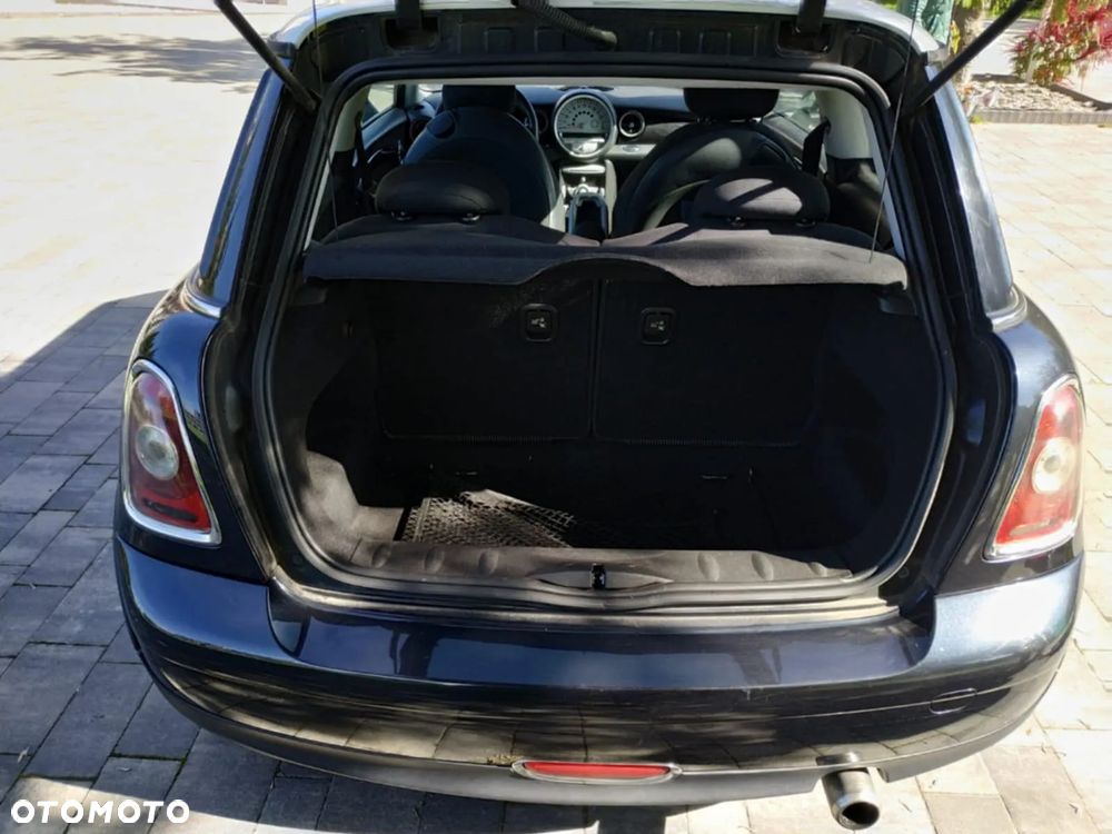 MINI Cooper Standard - 11