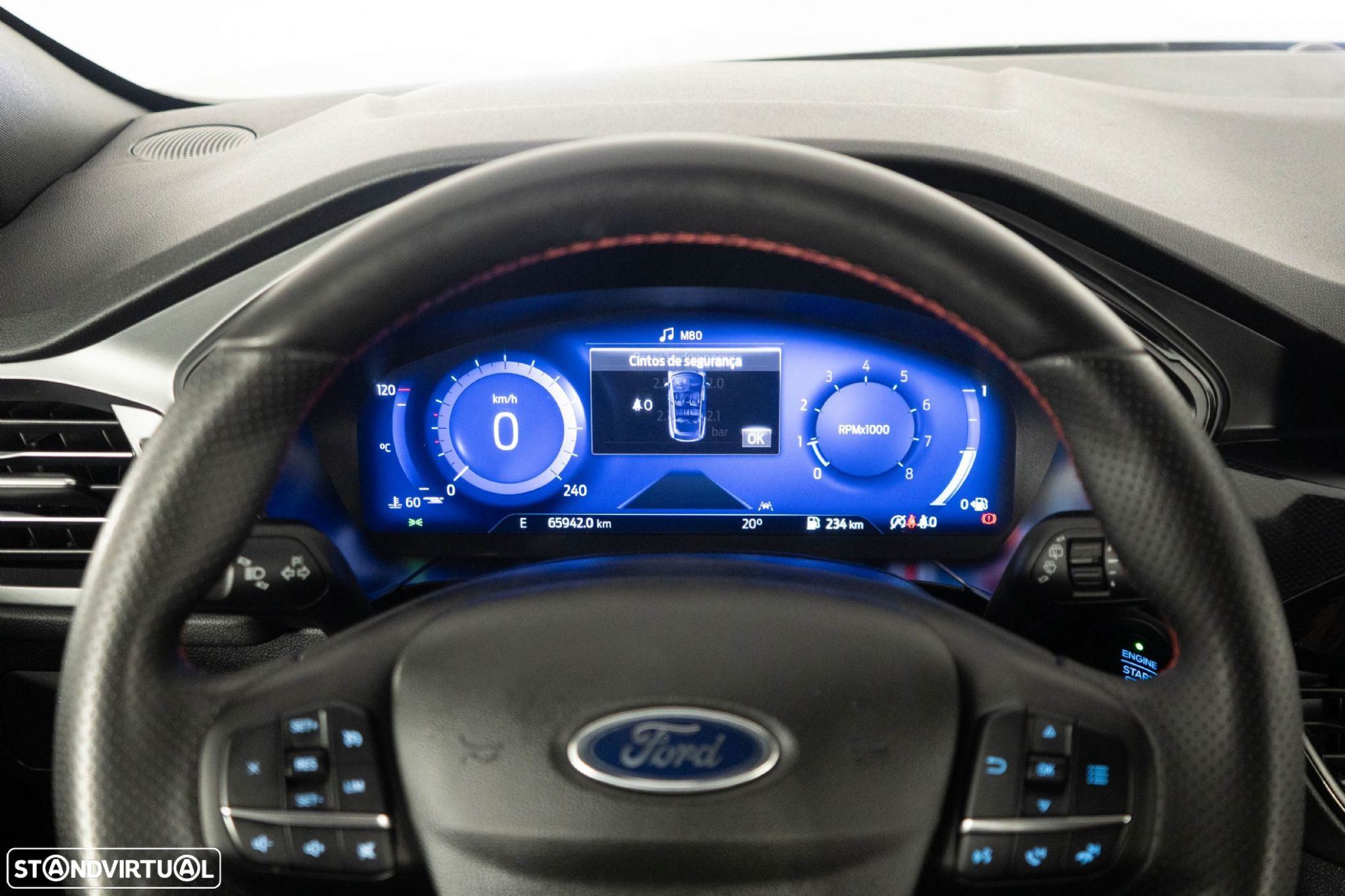 Ford Kuga - 23