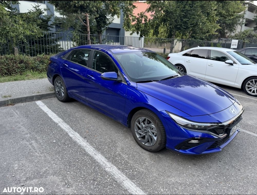 Hyundai Elantra 1.6 l 123 CP CVT Highway - 2