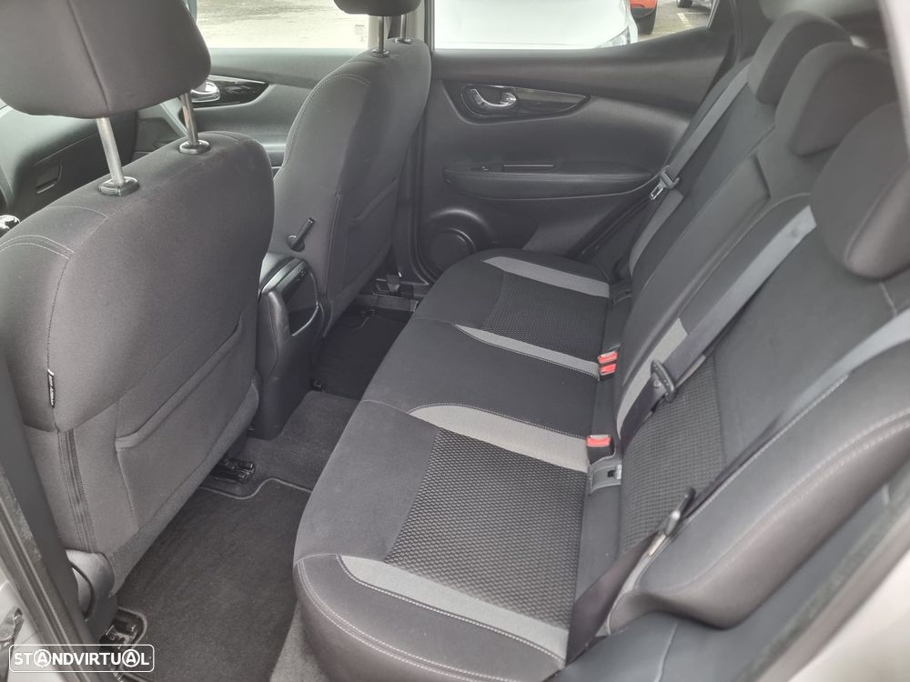 Nissan Qashqai 1.5 dCi Acenta - 26