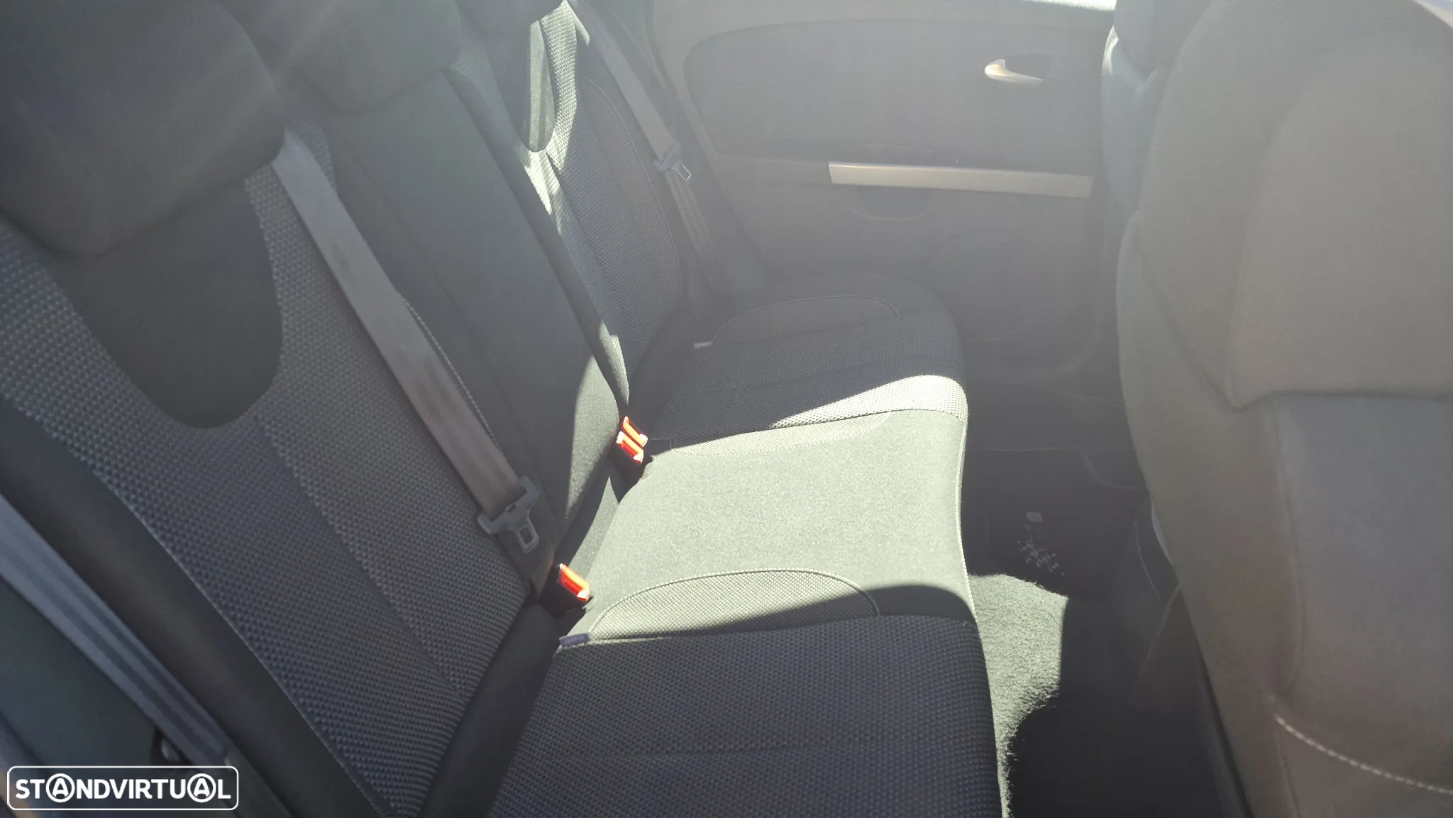 SEAT Leon 1.6 TDI Sport - 12