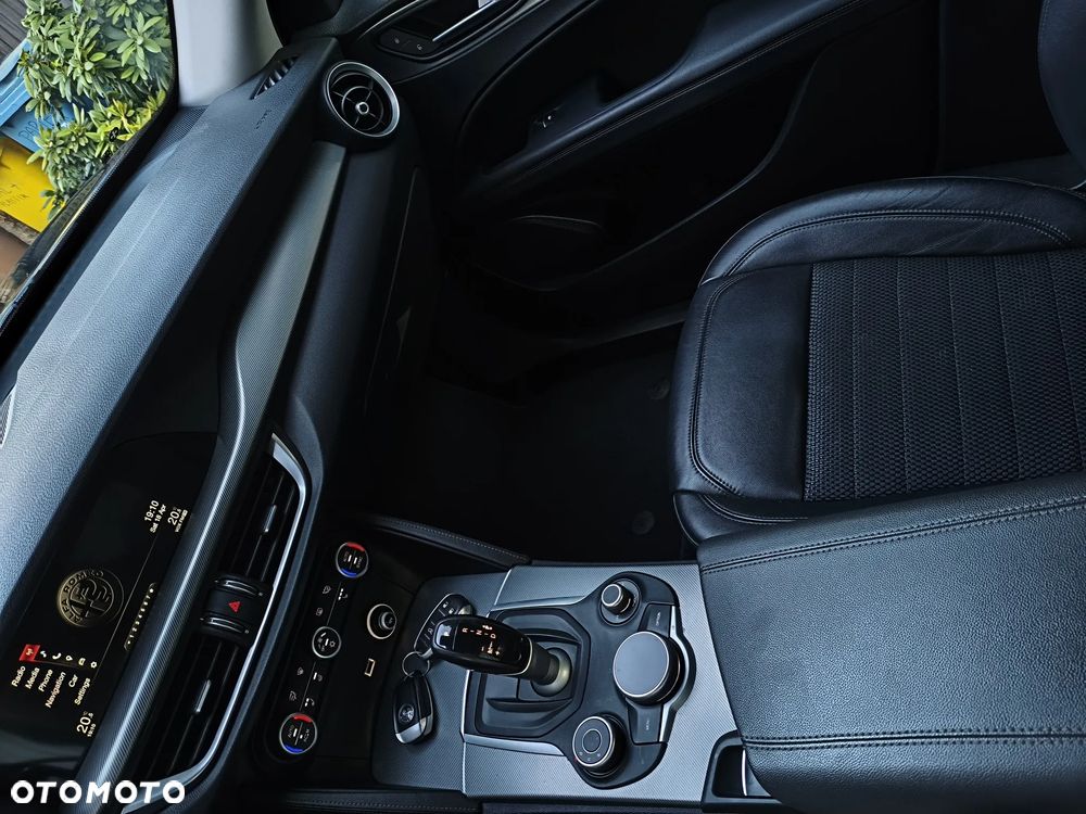 Alfa Romeo Stelvio 2.2 16V AT8 Q4 Super - 35