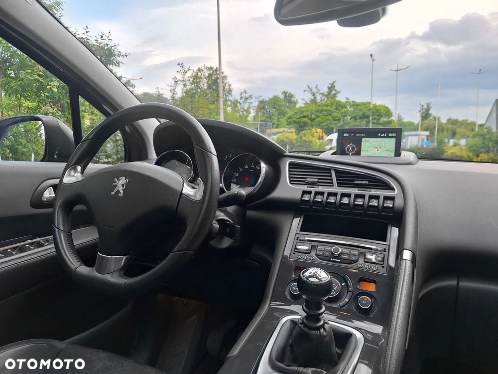 Peugeot 3008 HDi 115 Allure - 11