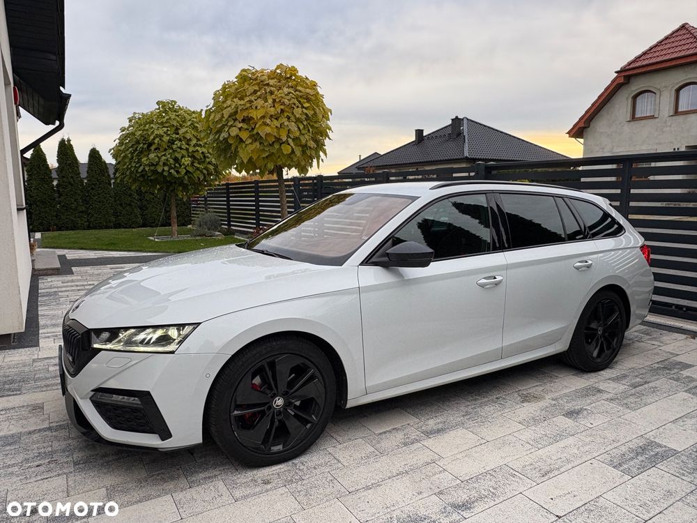 Skoda Octavia 2.0 TDI RS DSG - 1