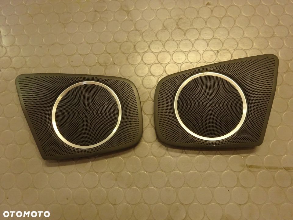8K0035435A 8K0035436A zaslepka glosnika  bang olufsen Audi A4 B8 czesci