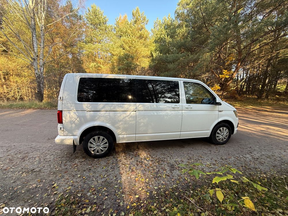 Volkswagen Caravelle 2.0 TDI L2 Comfortline DSG - 8