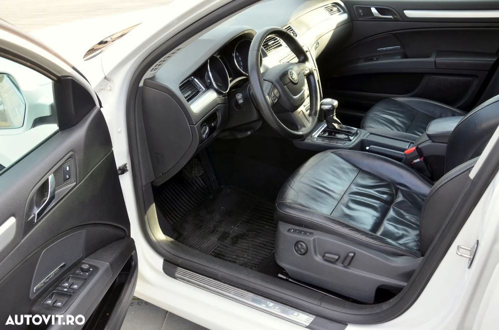 Skoda Superb 2.0 TDI Elegance DSG - 12