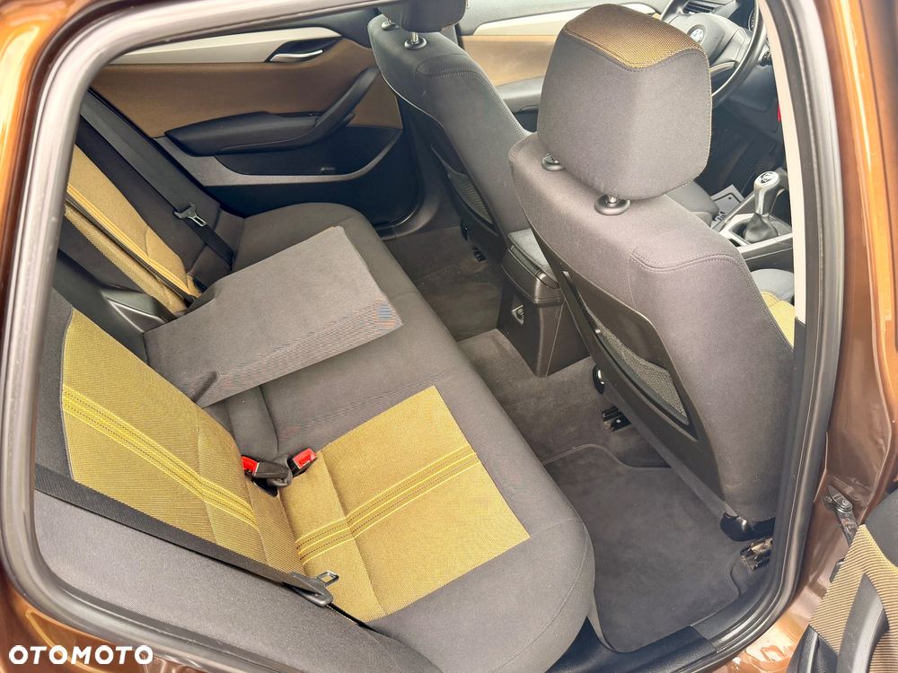 BMW X1 - 32