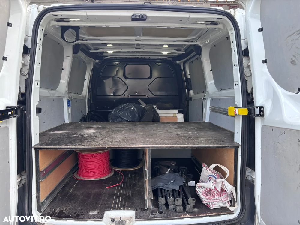 Ford Transit Custom - 10