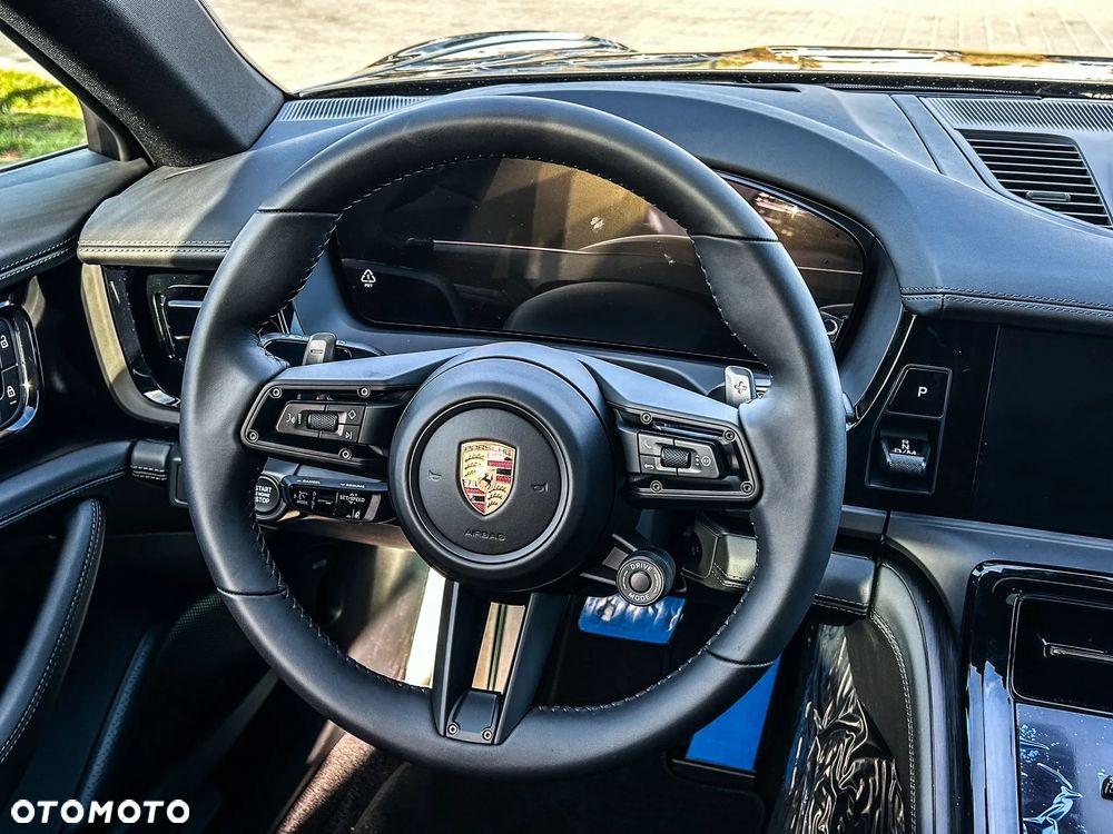 Porsche Panamera 4S E-Hybrid PHEV - 16