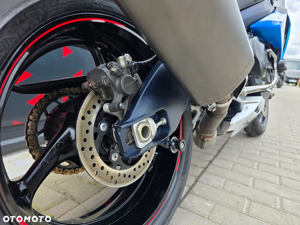 Suzuki GSX-R - 26