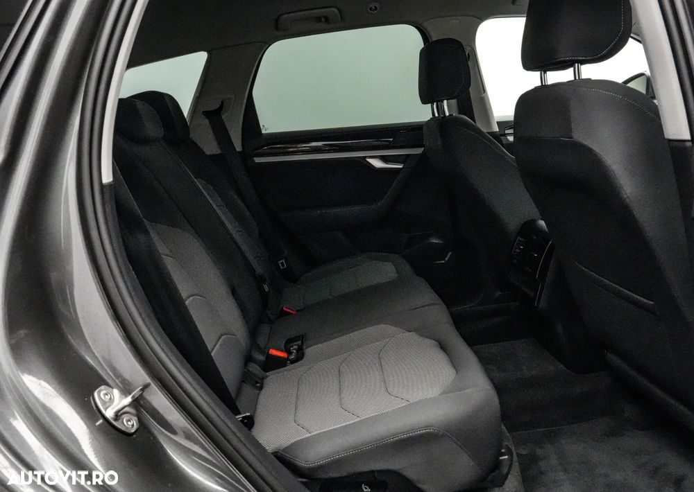 Volkswagen Touareg 3.0 V6 TDI 4Motion DPF Automatik Elegance - 17