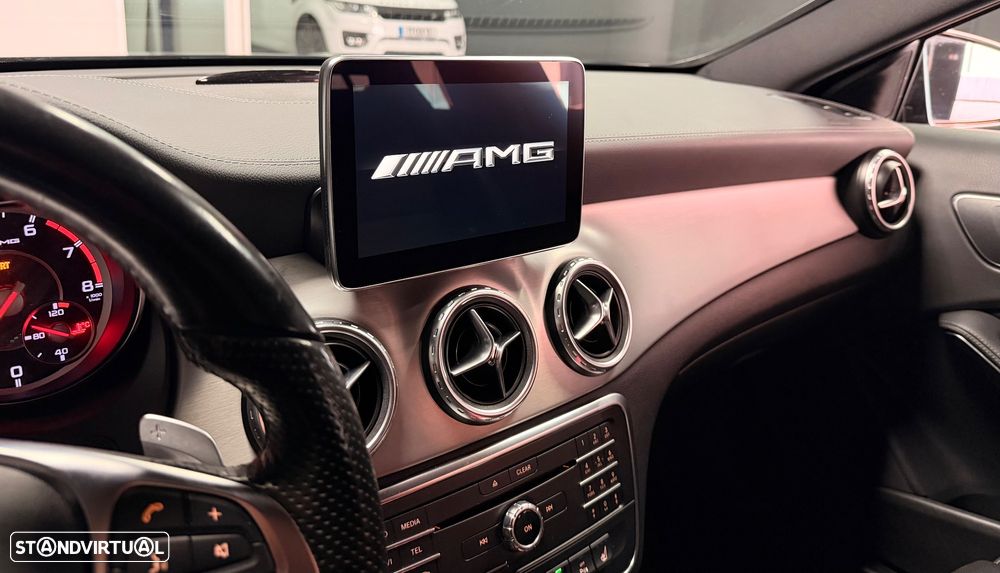 Mercedes-Benz GLA 45 AMG 4-Matic - 10