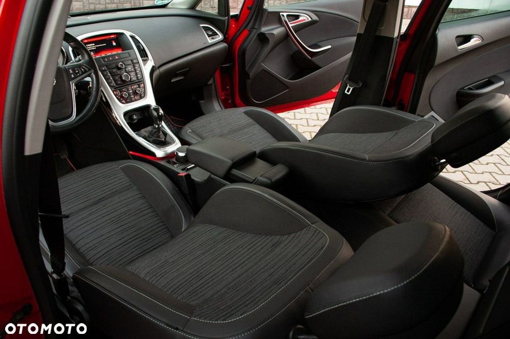 Opel Astra 1.4 T Active EU6 - 33