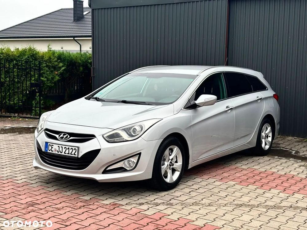 Hyundai i40 i40cw 1.7 CRDi Fifa World Cup Edition - 4