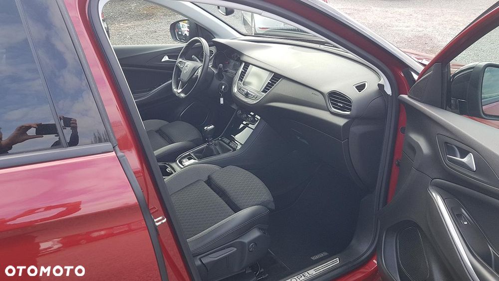 Opel Grandland X 1.2 Start/Stop Design Line - 27