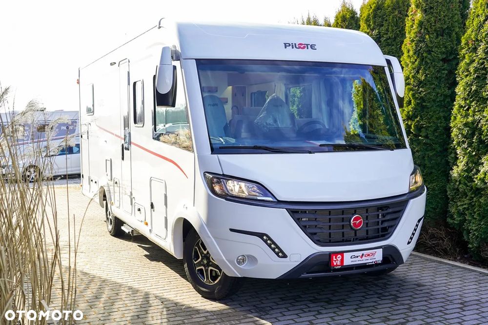 PILOTE G741 FC Expression