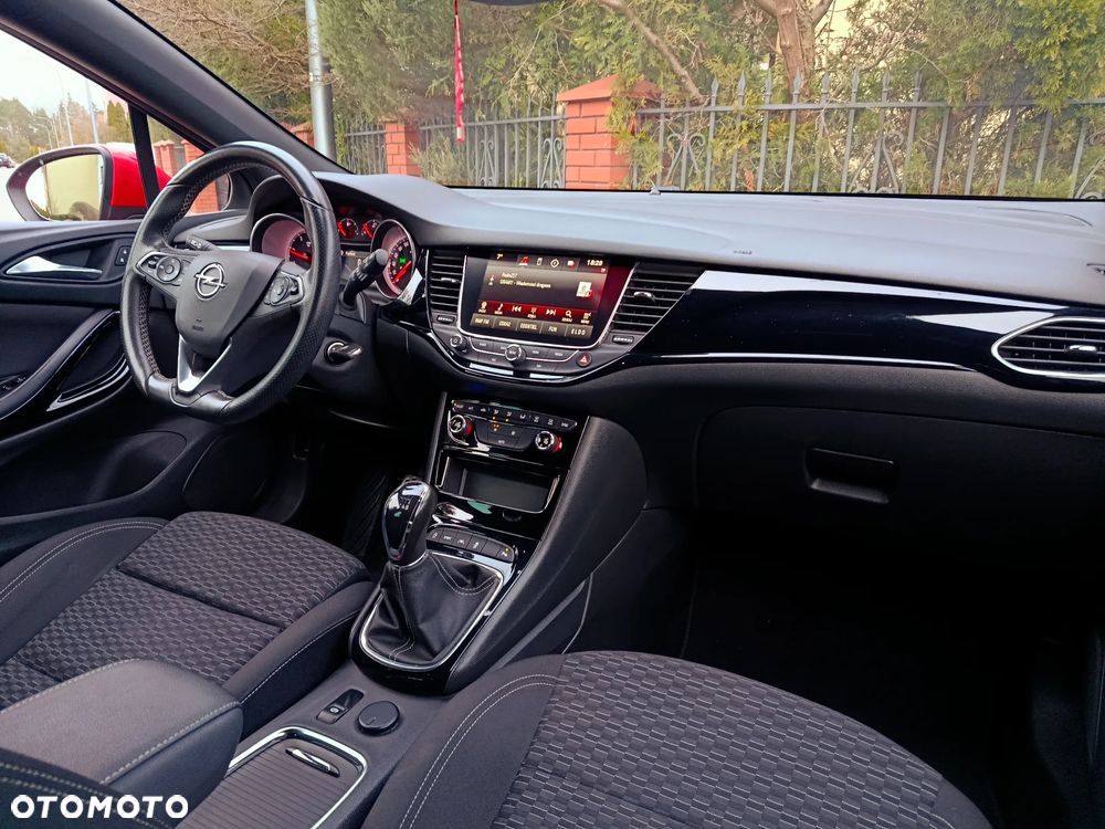 Opel Astra 1.6 D (CDTI) Start/Stop Dynamic - 17