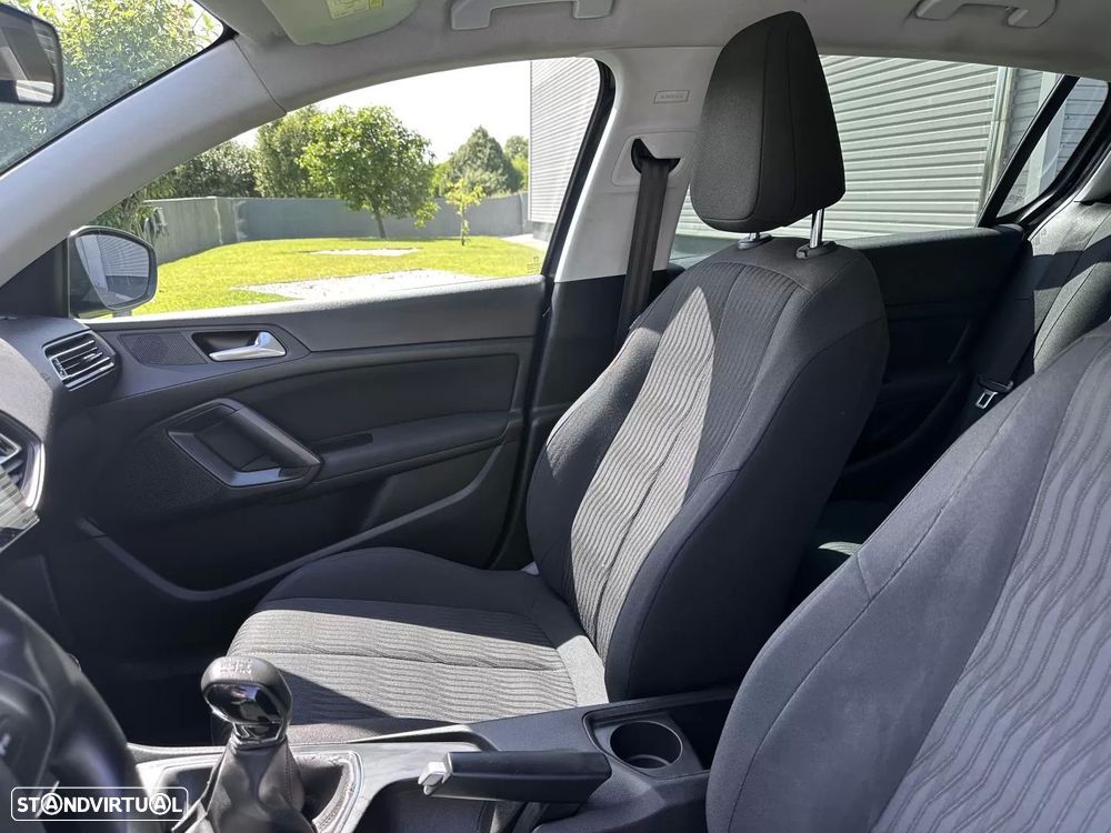 Peugeot 308 - 33