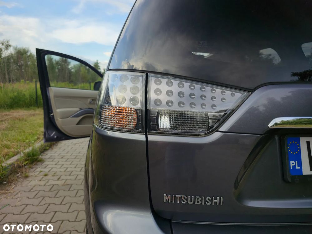Mitsubishi Outlander 2.0 DID Instyle - 36