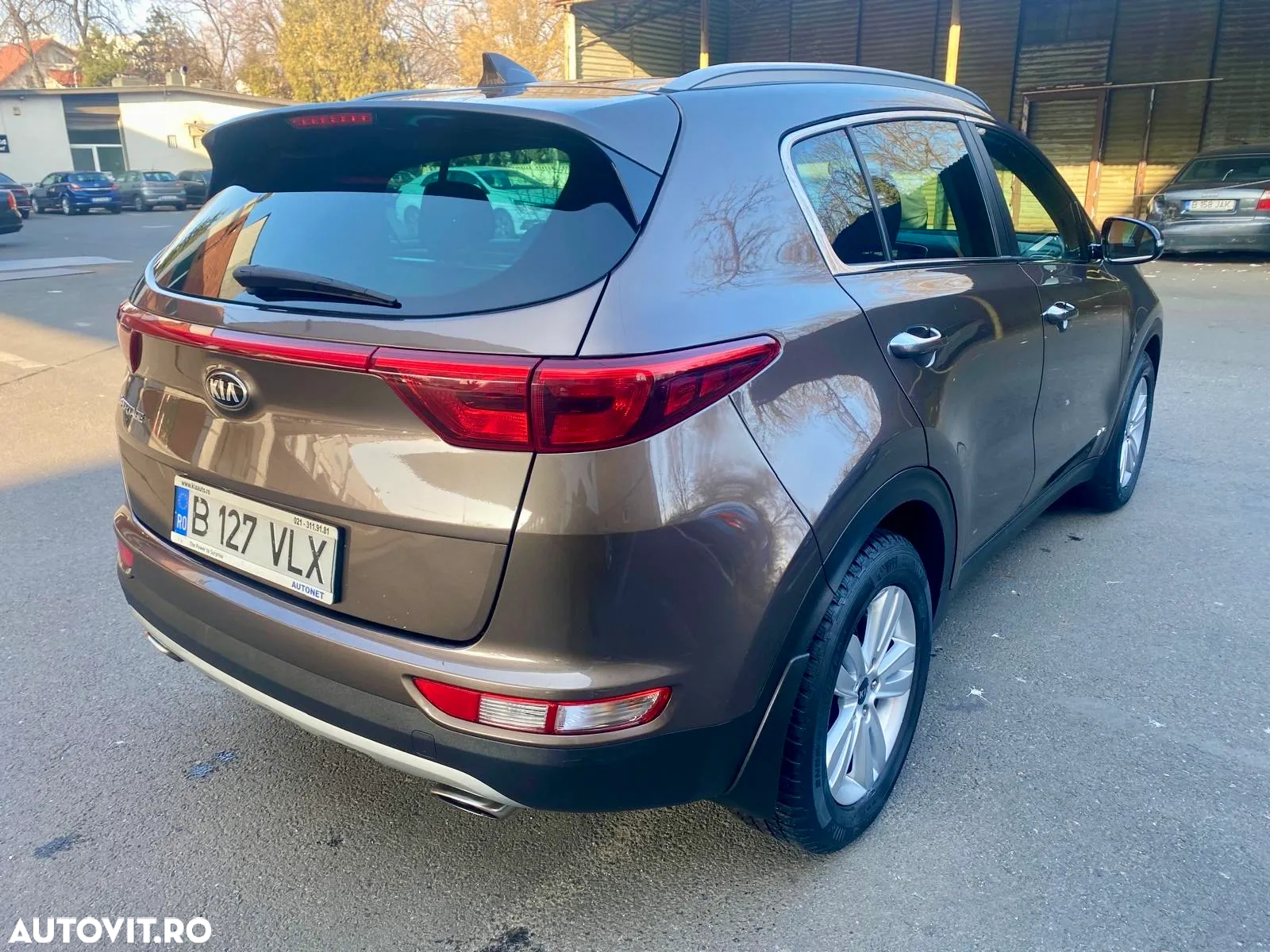 Kia Sportage 1.6 T-GDI 7DCT 4x4 Style - 11