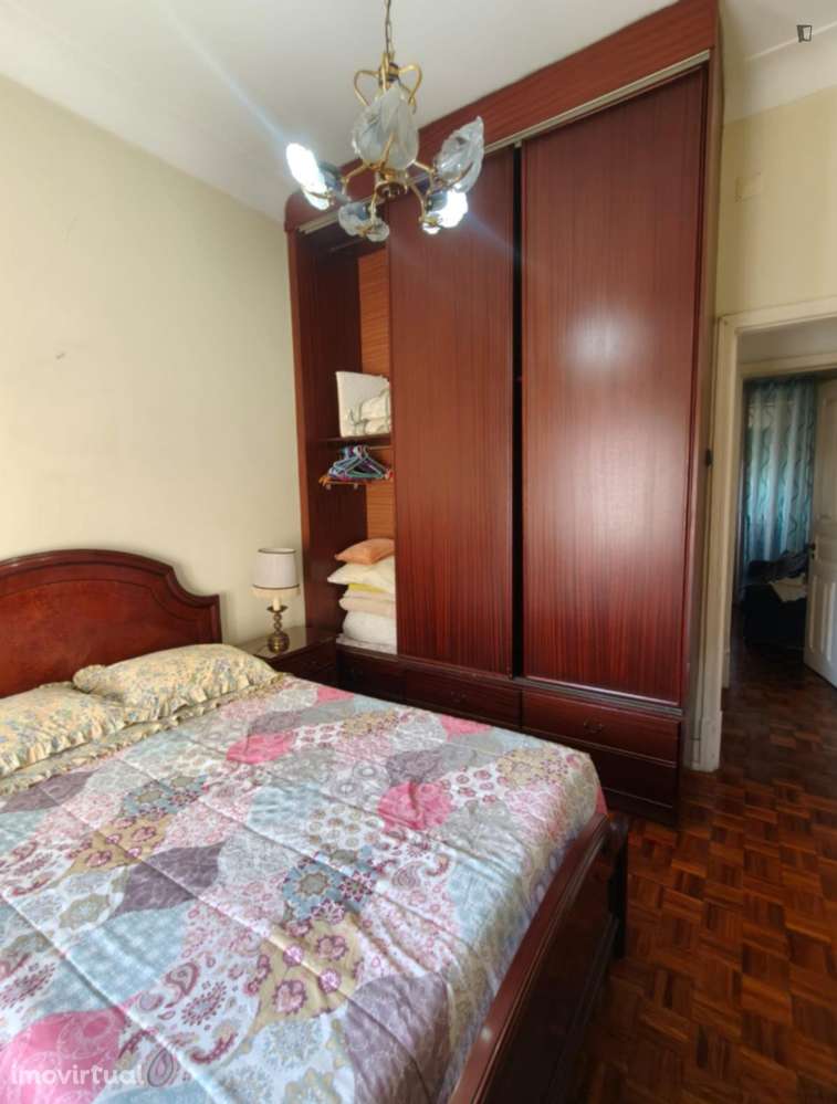 Quarto - localizado em Penha de França Lisbon - Grande imagem: 2/16