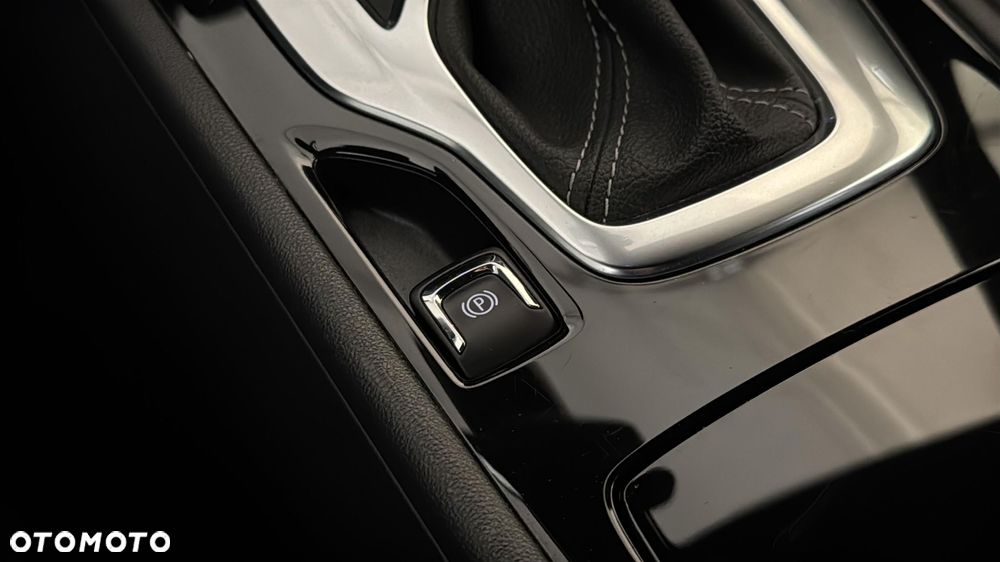 Opel Insignia 2.0 CDTI Business Elegance S&S - 28