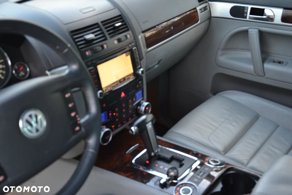 Volkswagen Touareg 3.0 V6 TDI DPF Tiptr - 9