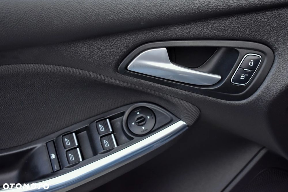 Ford Focus 2.0 TDCi ST - 23