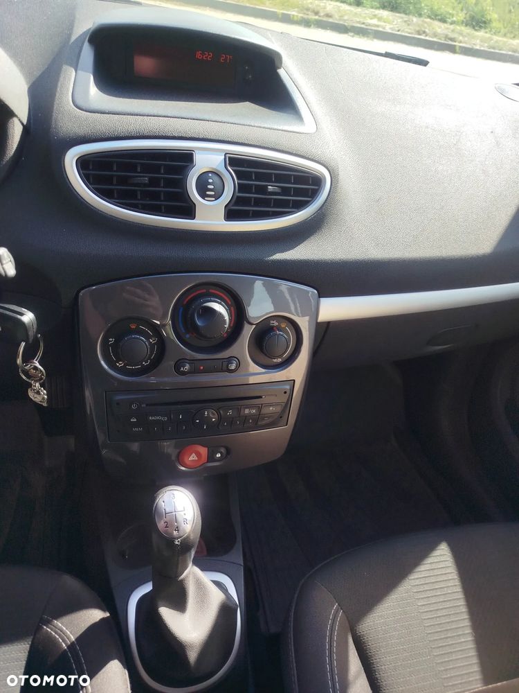 Renault Clio 1.2 16V TCE Dynamique - 11
