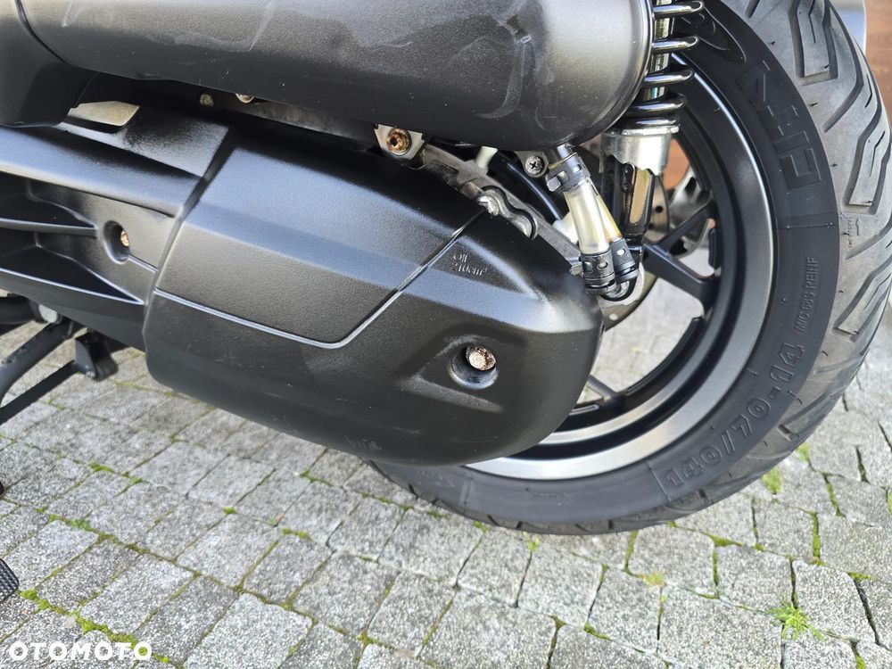 Yamaha X-max - 37