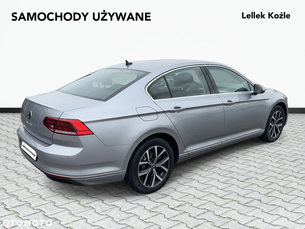 Volkswagen Passat 2.0 TSI Business DSG - 5