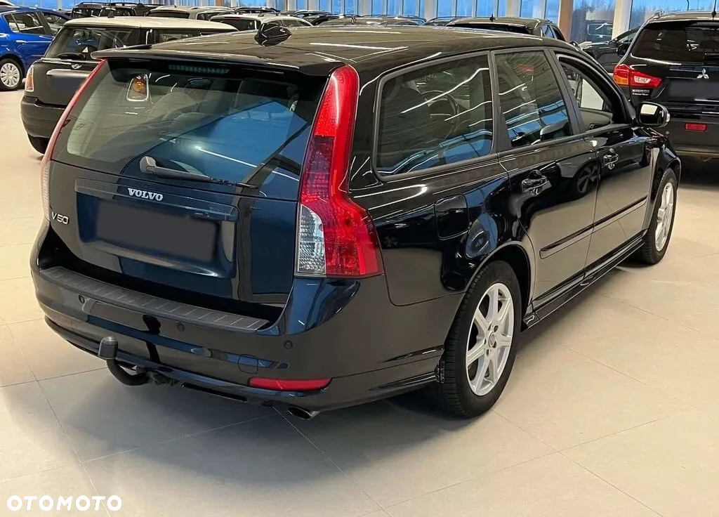 Volvo V50 ver-d5 - 2