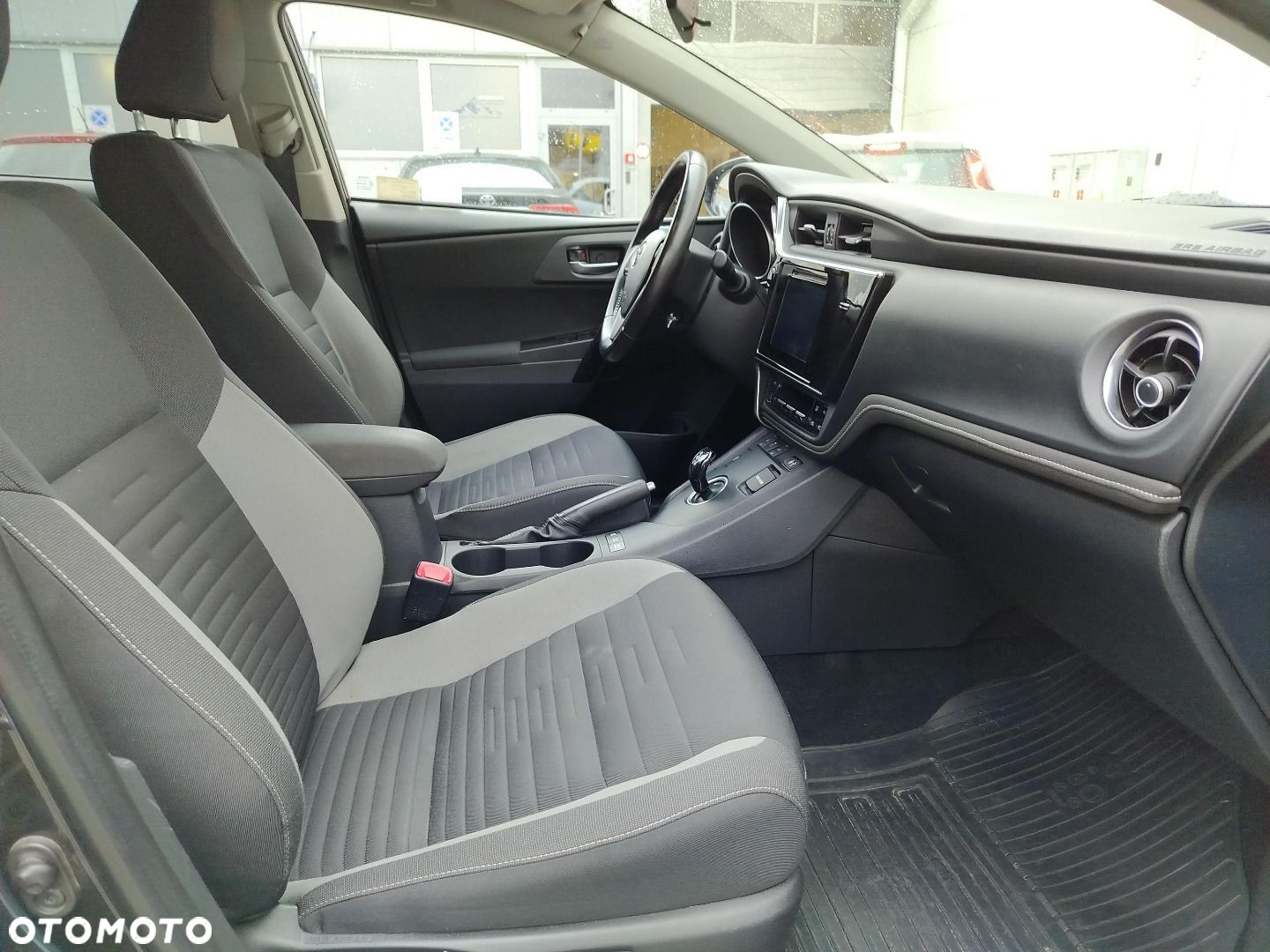 Toyota Auris - 8