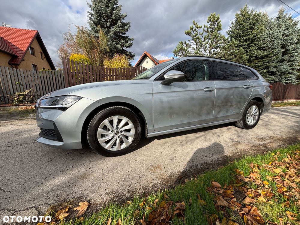 Skoda Superb 2.0 TDI SCR Essence DSG - 6