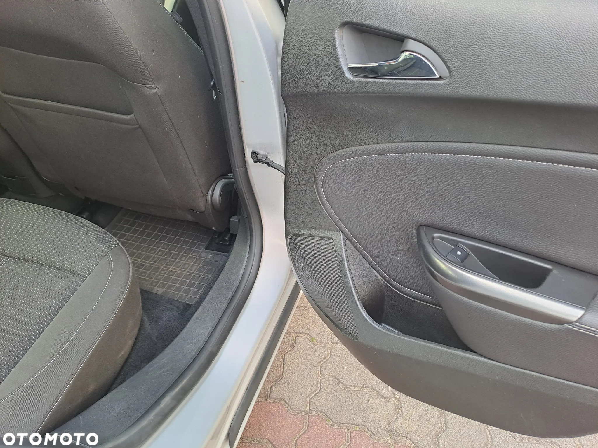 Opel Astra III 1.7 CDTI - 32
