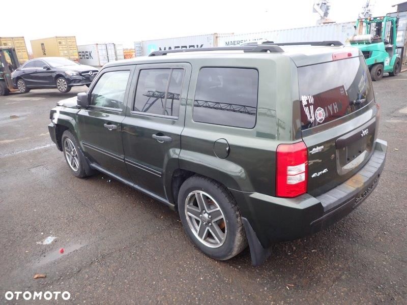 Jeep Patriot 2.4 Limited CVT2 - 7