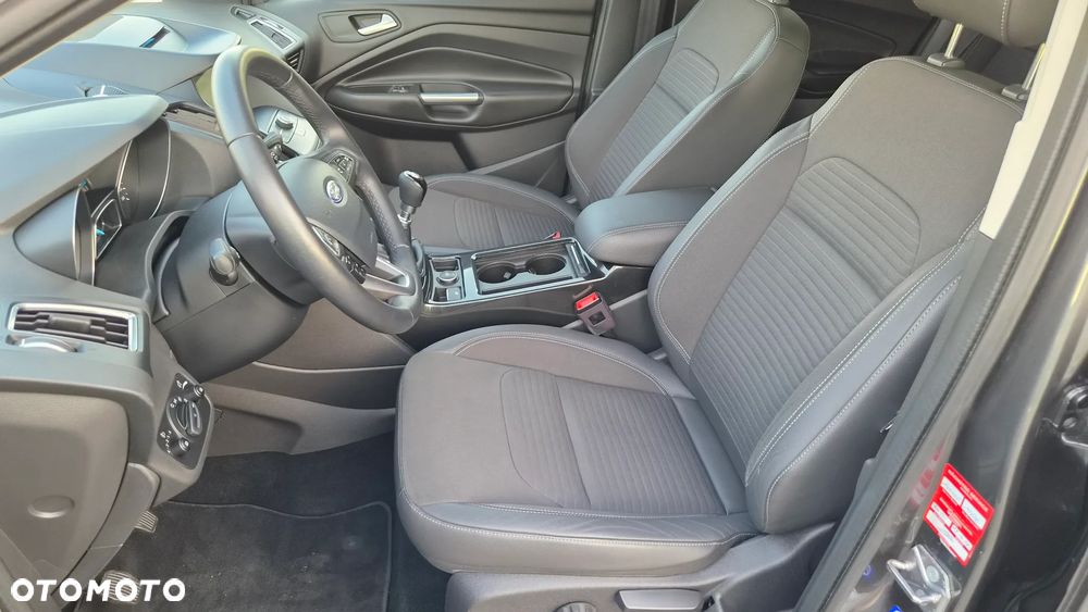 Ford Kuga 1.5 EcoBoost 2x4 Titanium - 20
