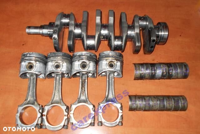 WAŁ KORBOWY NISSAN SERENA VANETTE 2.3 D - 1