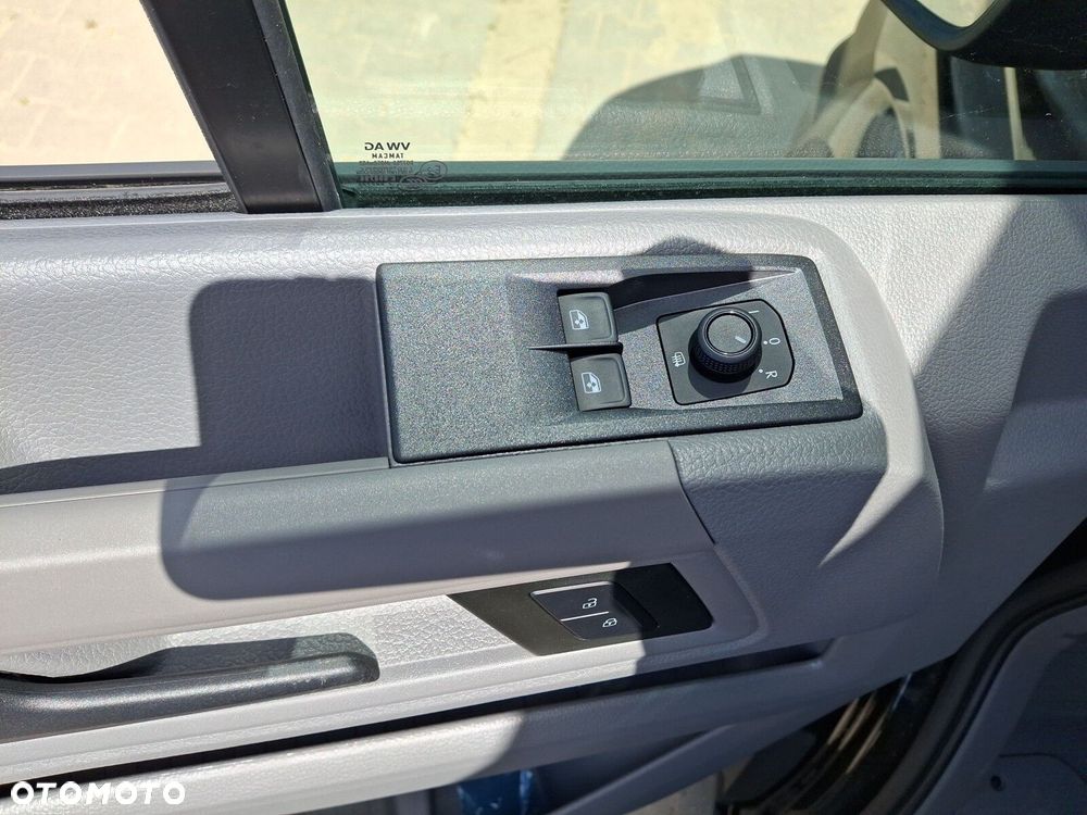 Volkswagen Crafter Furgon 4490 - 21