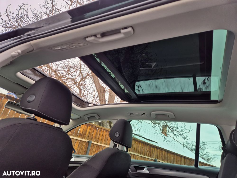 Volkswagen Golf 1.6 TDI 4Motion BlueMotion Technology Lounge - 17